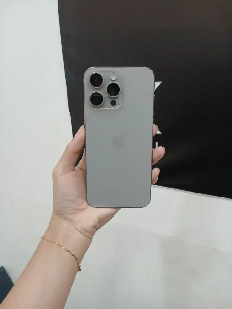 Iphone 15 pro max 256gb garansi resmi ibox cicilan ringan KTP  Saja
