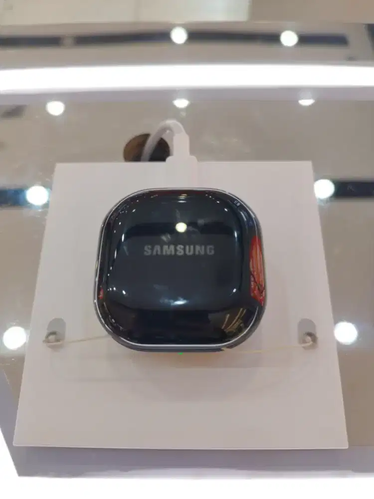 SAMSUNG GALAXY A57 5G FREE BUDS CORE