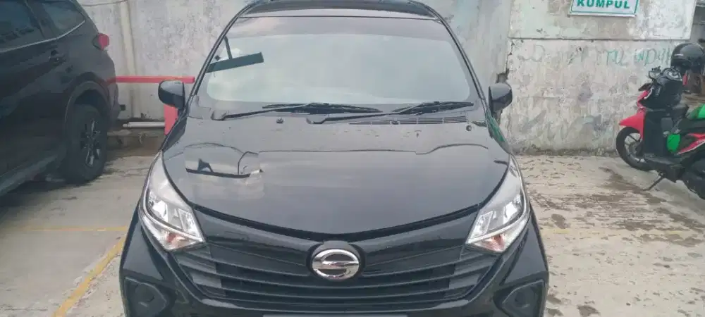 Sigra Tipe M Black 2023