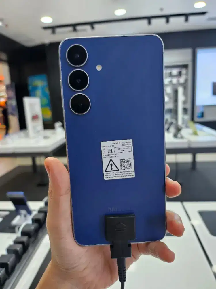 Samsung s25 fe 8/512 garansi resmi sein 1 tahun