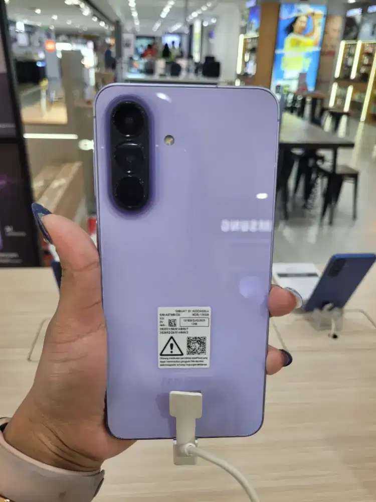 Galaxy a57 ram 8+8/256 free buds core
