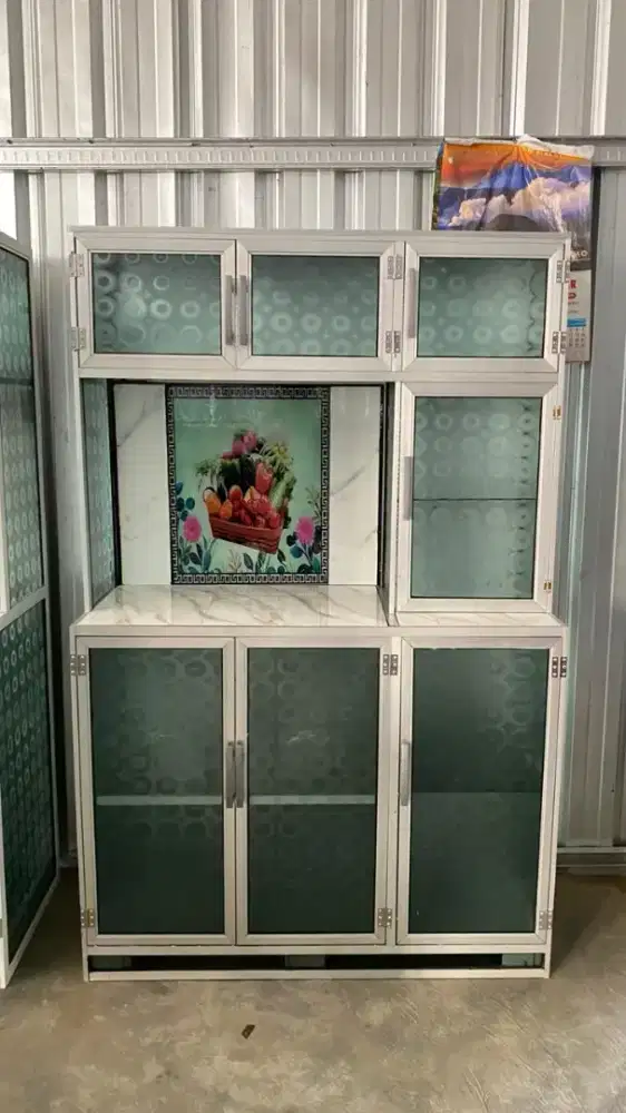 Lemari piring 2 pintu