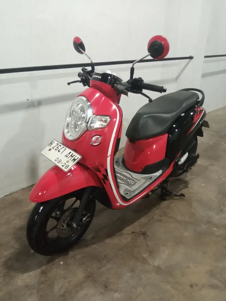 Honda Scoopy 2018 merah hitam