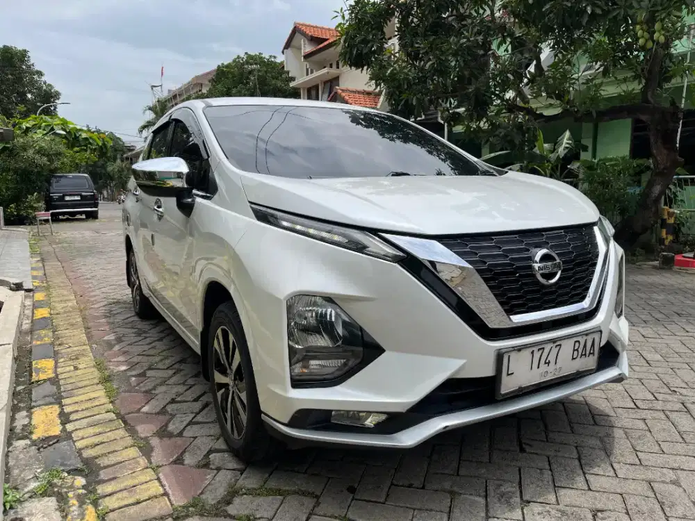 NISSAN LIVINA VL 1.5 AT 2019 PUTIH