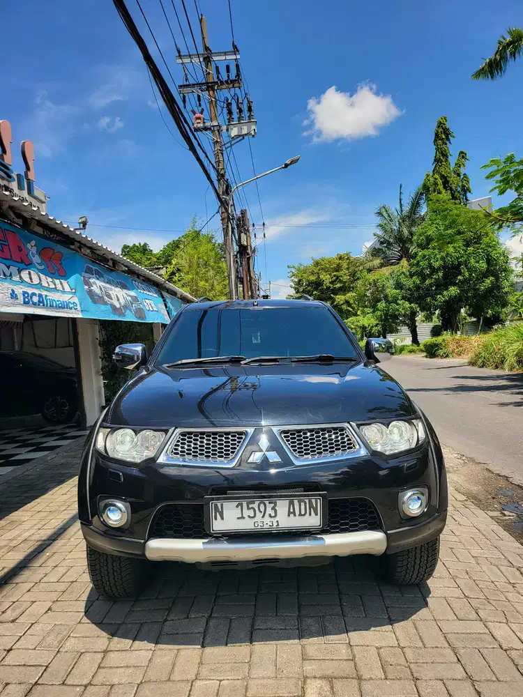 [Gress Mobil Kutisari]Pajero Sport Dakar Diesel AT 2012