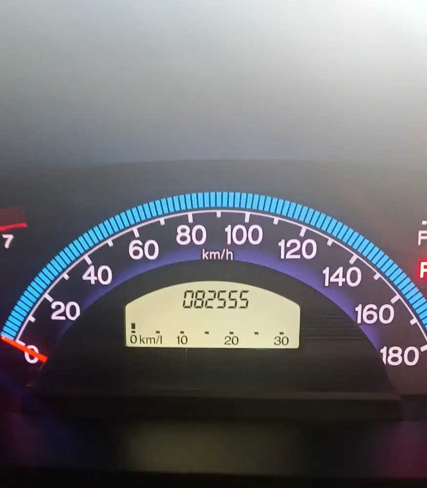 Honda Freed terawat, semua panel masih hidup, pajak hidup, km rendah
