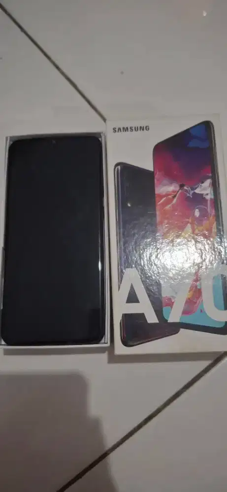 DIJUAL hp Samsung A70 mati total