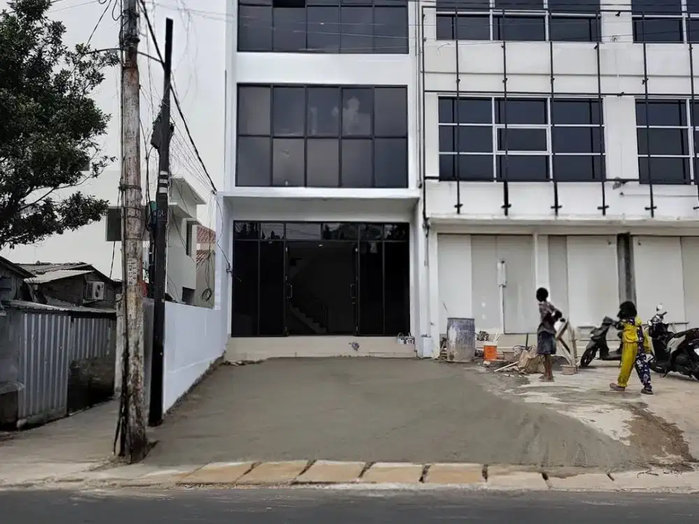 Disewakan Ruko 3 lantai Pinggir Jalan Strategis Di Jatimakmur Bekasi