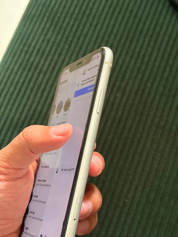 Jual handphone iphone 11