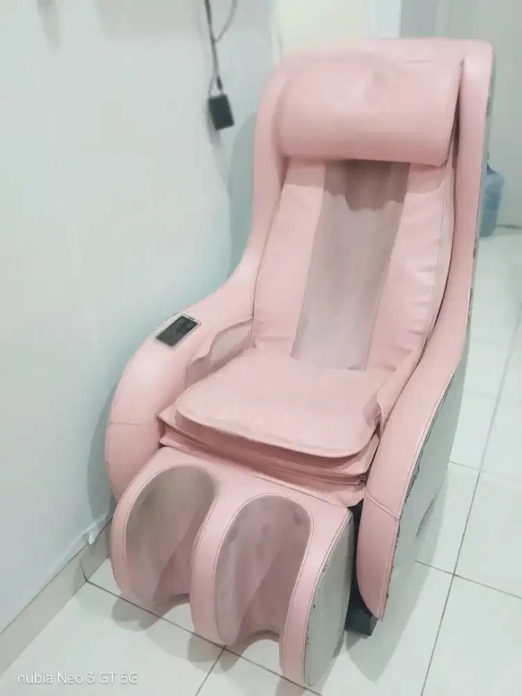 Kursi pijat advance