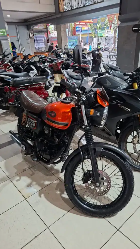 W 175 CAFE 2021 - GESER KE KIRI - SRI SANJAYA MOTOR