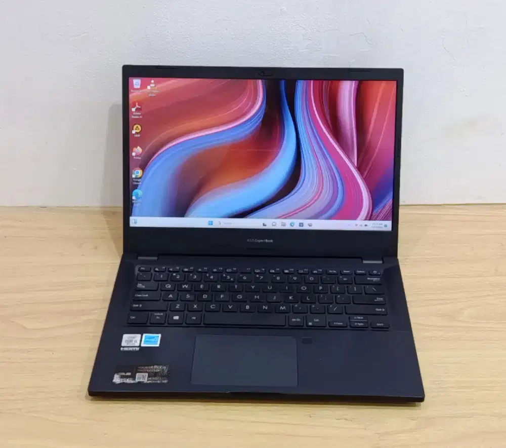 ASUS Axpertbook P2451FB