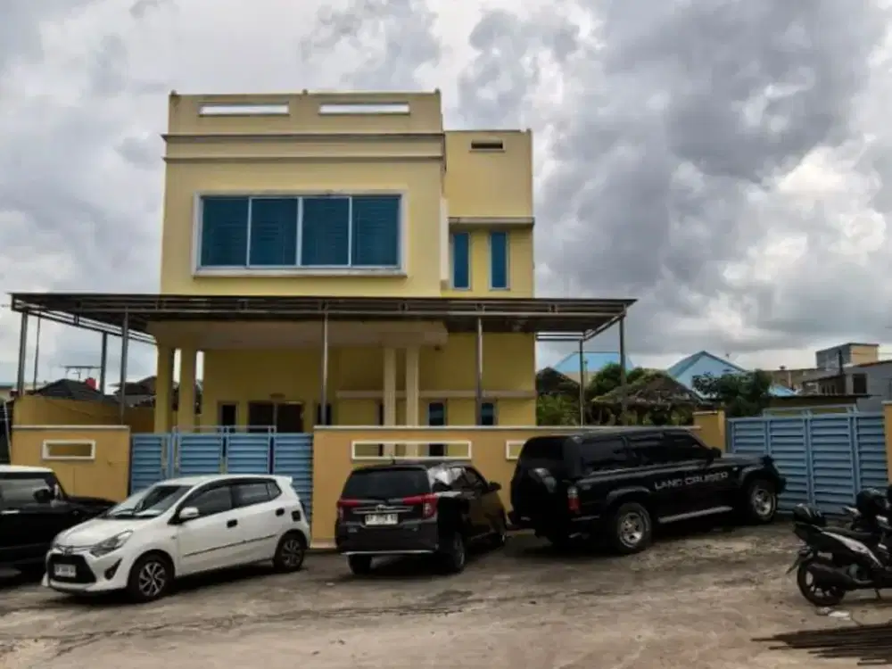 DISEWAKAN RUMAH CENTRE VIEW KAVLING