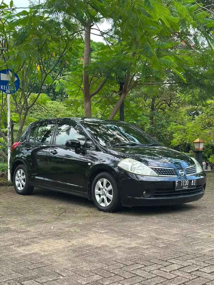 Jual Nissan Latio A/T 2008 Pemakaian Pribadi