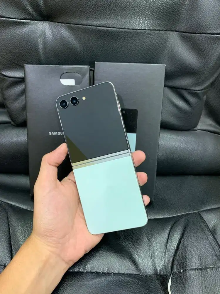 Samsung ZFlip 5 8/256 GB Mulus Fullset Original