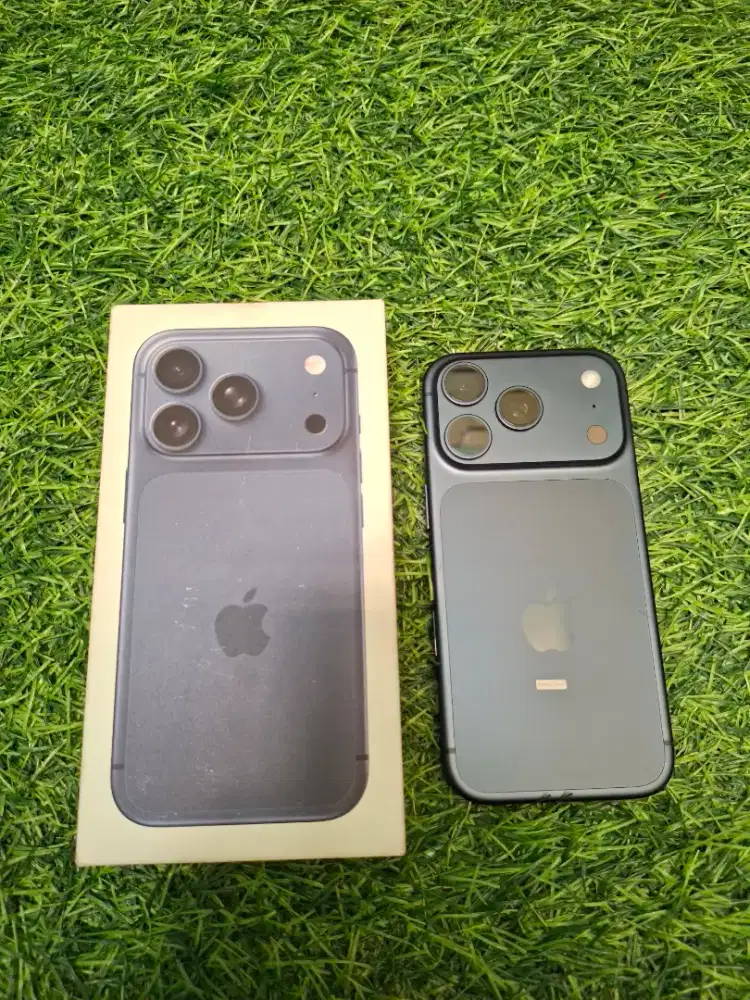 Iphone 17 pro 256 deep blue