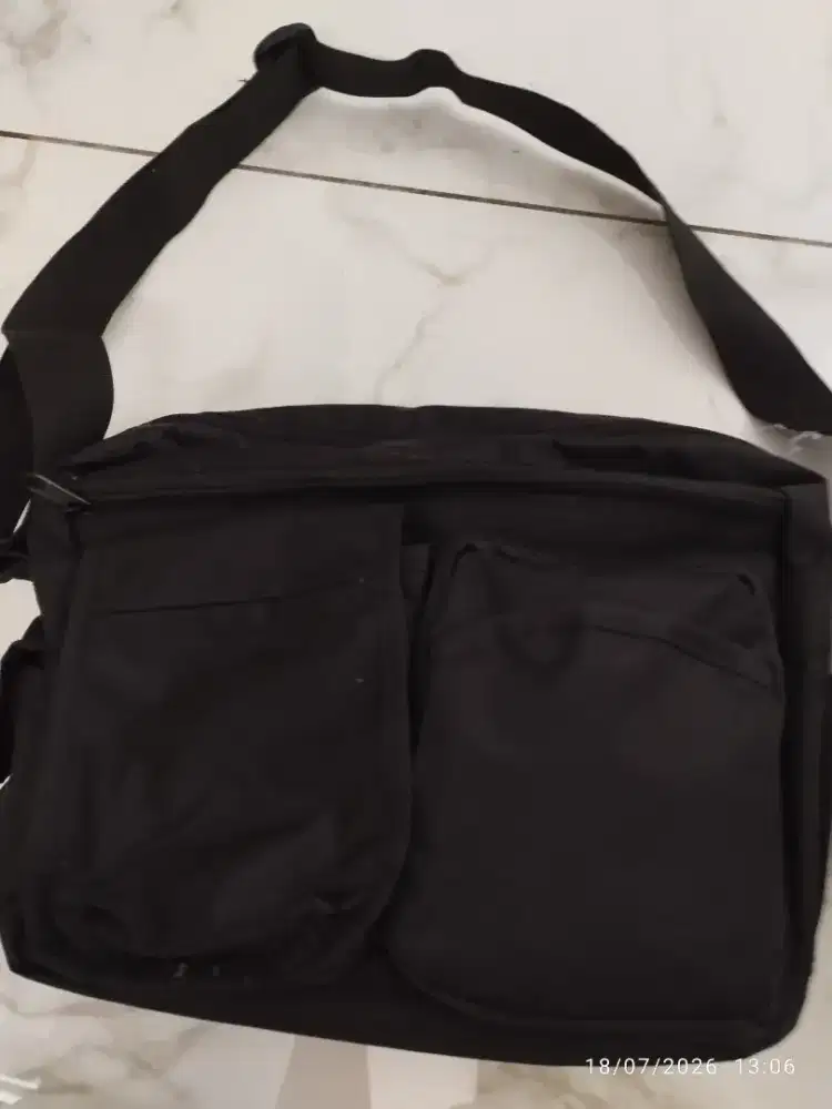 Tas kerja nylon