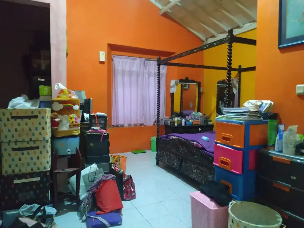 Dijual Rumah Siap Huni Sarijadi  masuk mobil ada carport