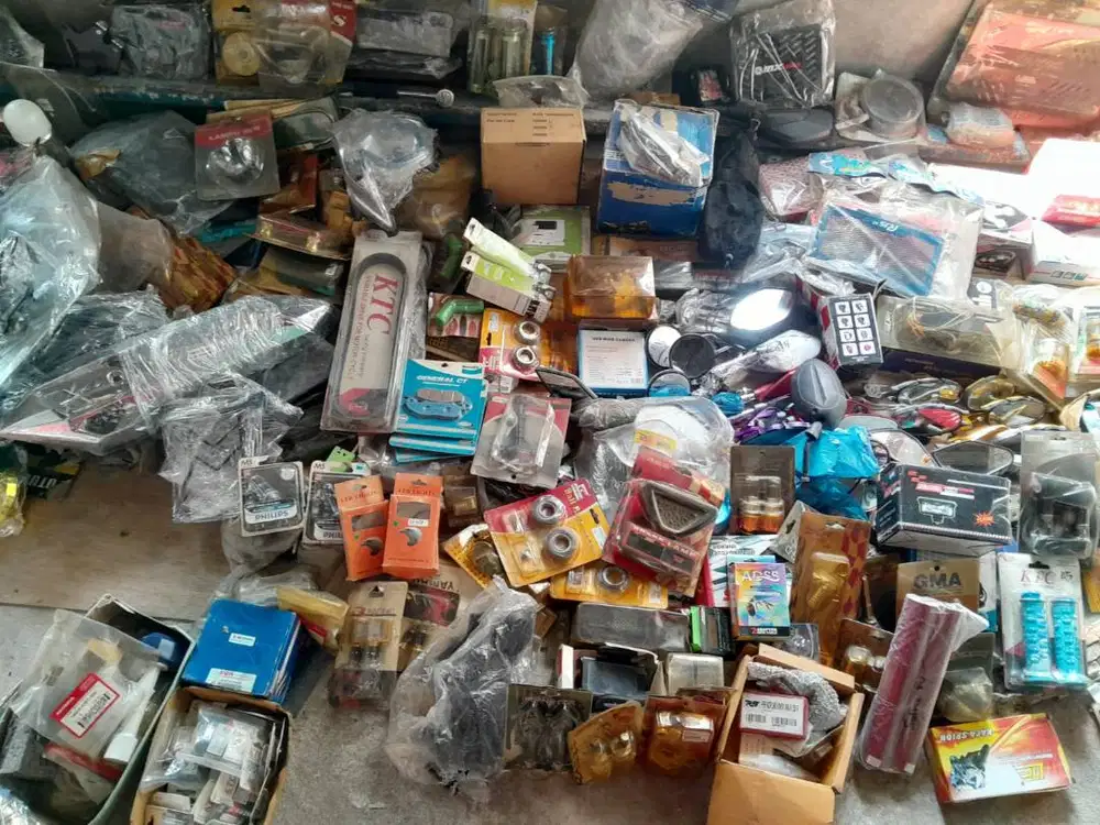 Obral cuci gudang ngabisin stok toko Aksesoris dan Sparepart Motor