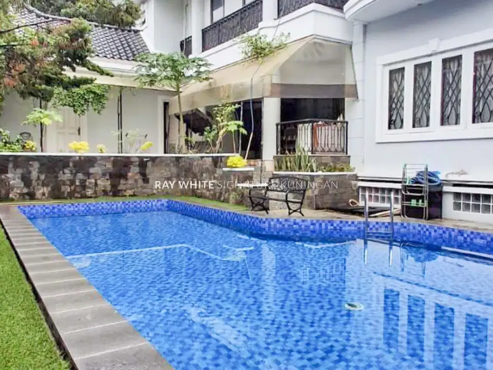 Rumah Mewah Siap Huni di Kawasan Elite Kebayoran Baru