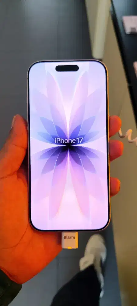 IPHONE 17 basic