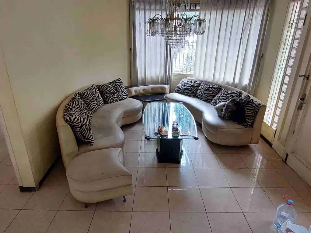 rumah mewah 2 lantai kawasan elite, udara segar kota bandung