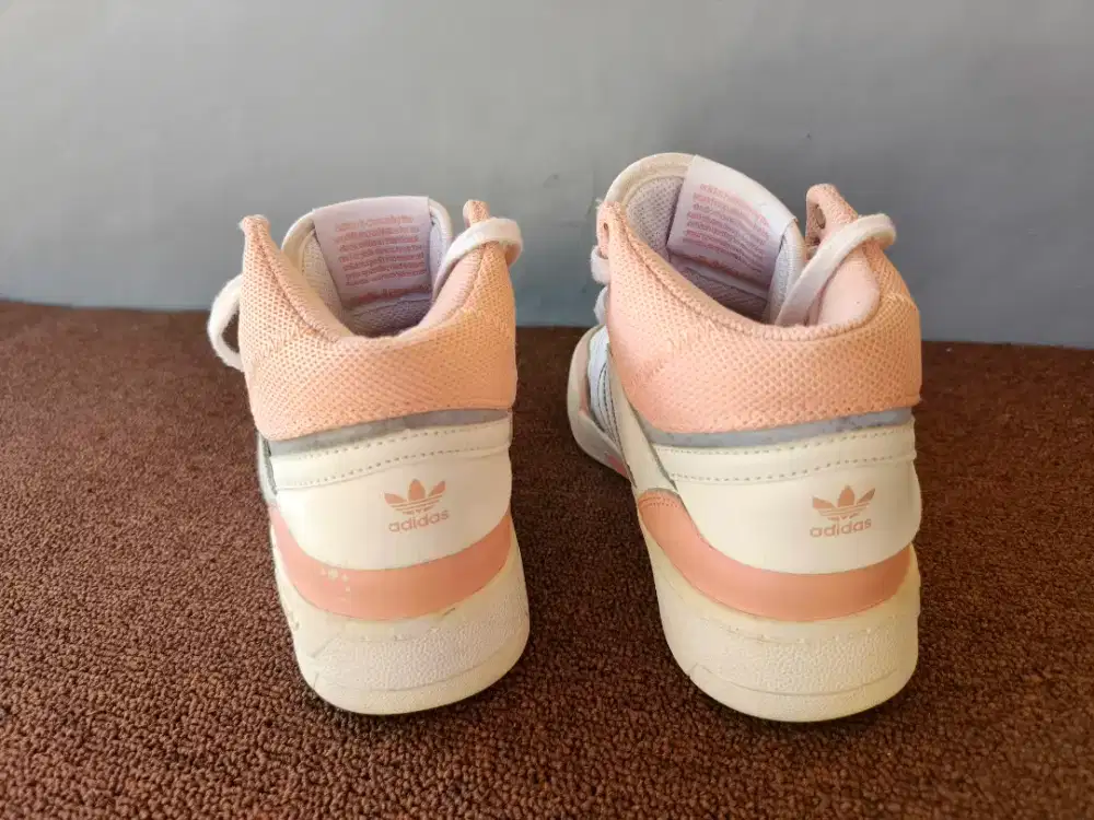 Sepatu Addas belas