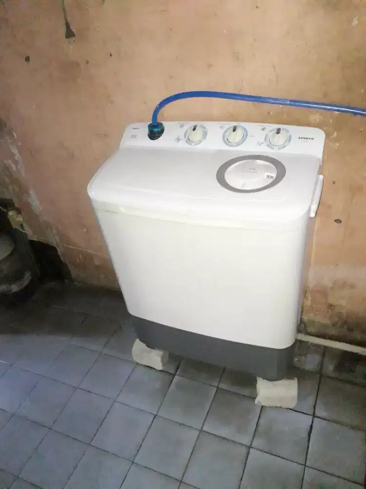 Mesin cuci sanken 2 tabung 8kg