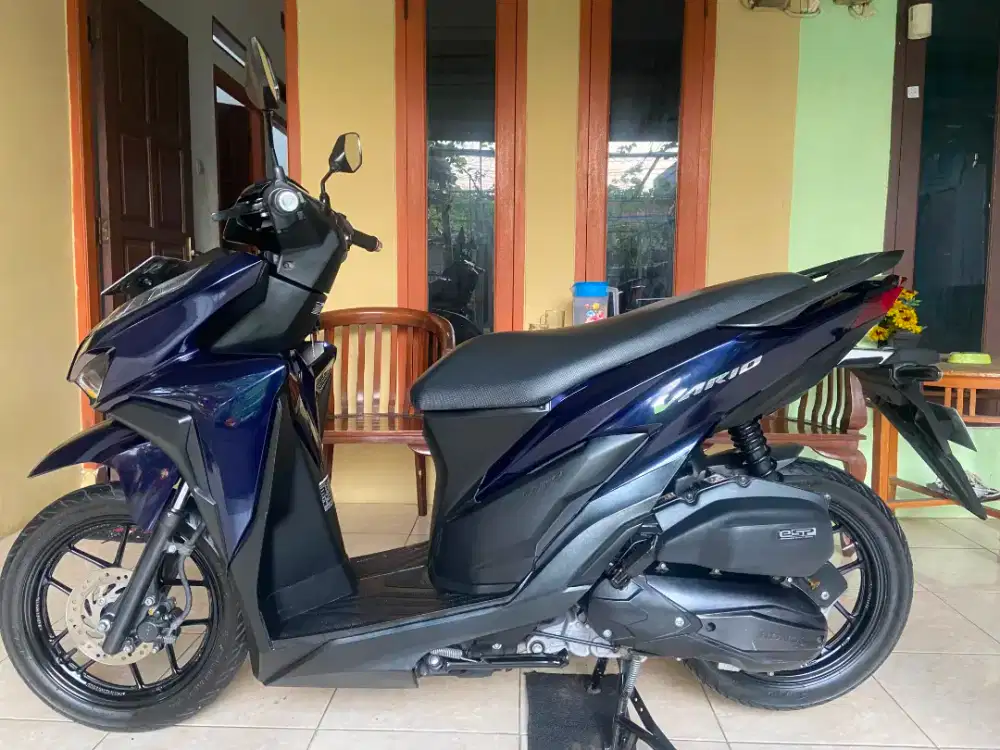 Vario ISS 125 thn 2022