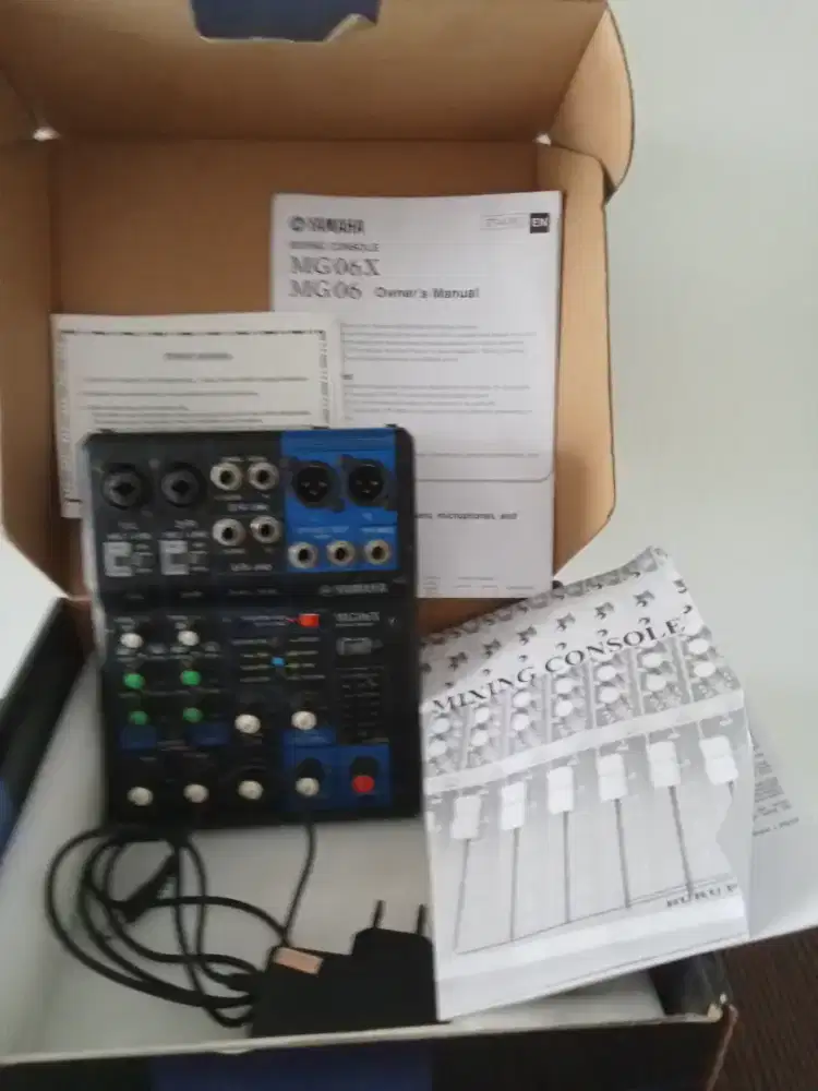 Mixer Yamaha MG06X 6 channel ori