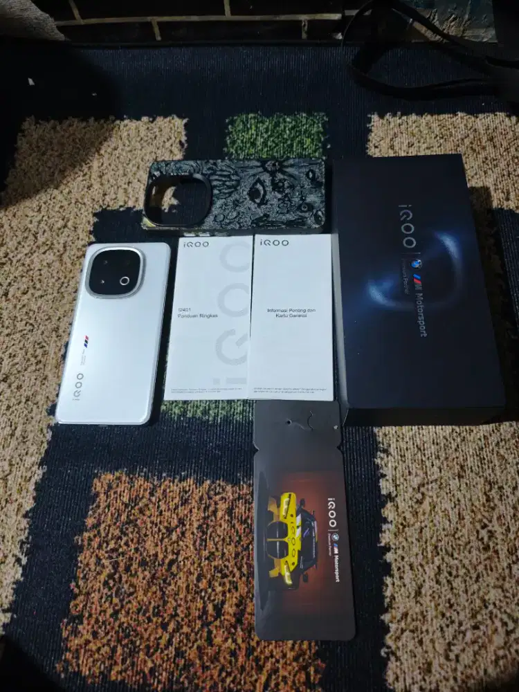 iQoo 13 Mulus Normal Fullset Original Siap Pakai