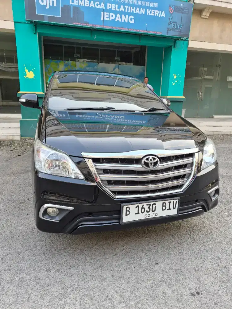 TOYOTA INNOVA BARONG 2.0 V AT 2015