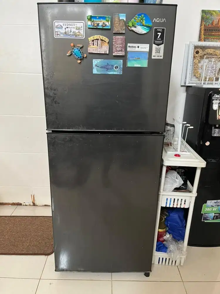 KULKAS AQUA 2 PINTU LOW WATT
