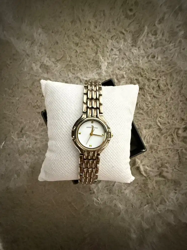 Jam tangan Anne Klein