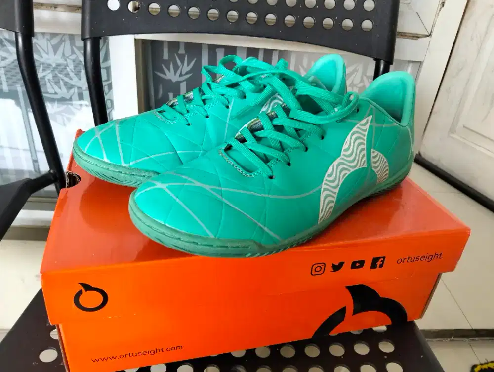 Sepatu futsal Ortus size 41