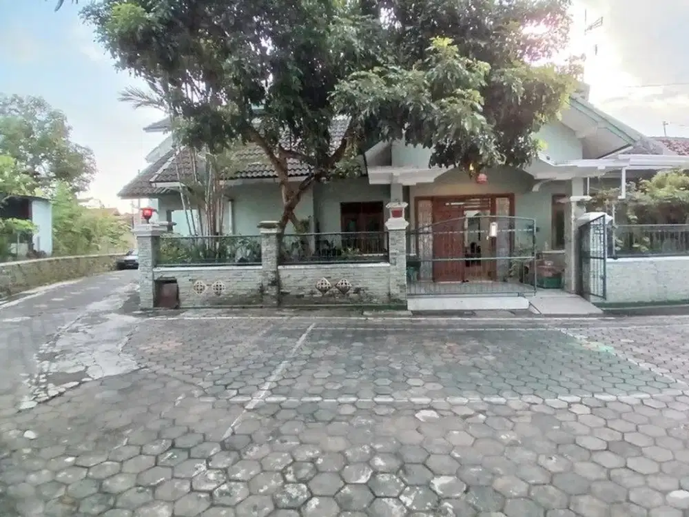 Rumah 2 Lantai Strategis di Jalan Bima, Pendowoharjo Sewon Bantul - Siap Huni