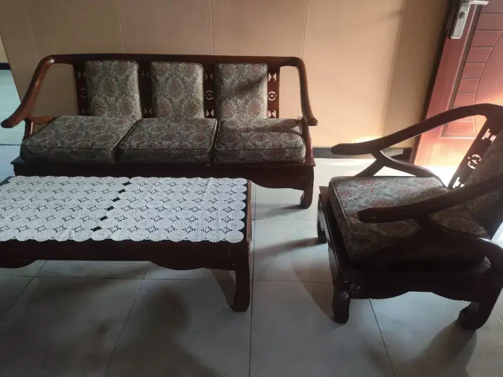 Meja kursi jati bekas