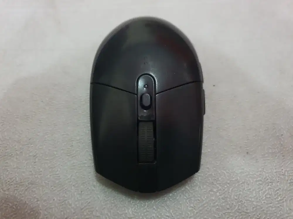 Logitech G304 Lightspeed Wireless Gaming Mouse (BACA DESKRIPSI)