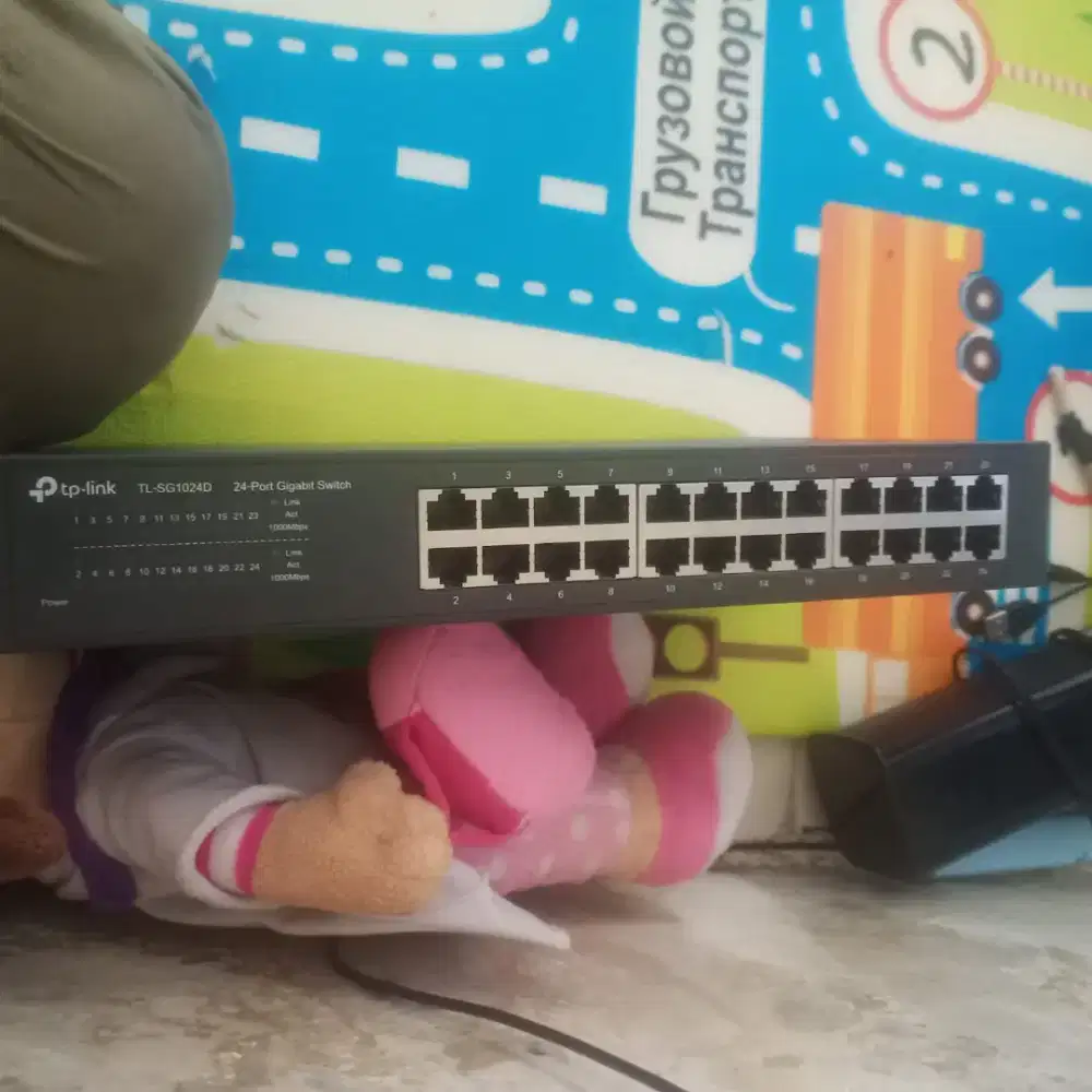 Swithub gigabyte 24 port Tp link