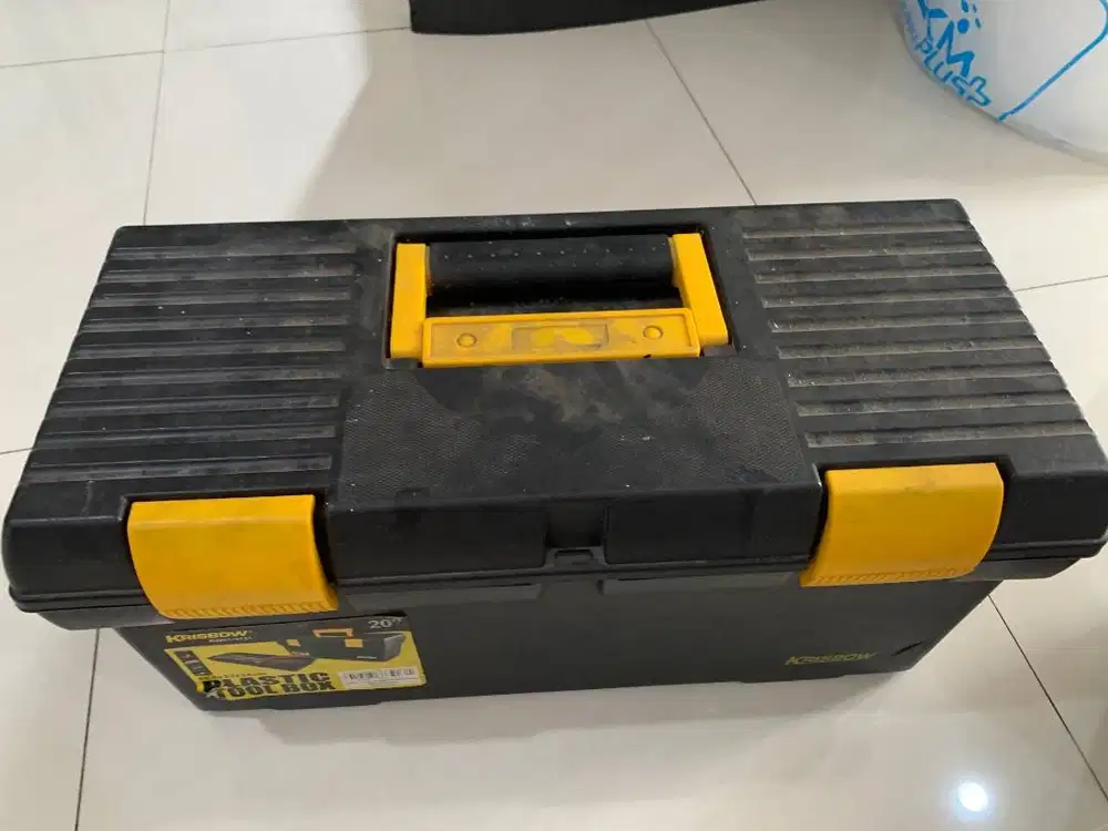 kotak peralatan toolbox merek krisbow ukuran 20 inch