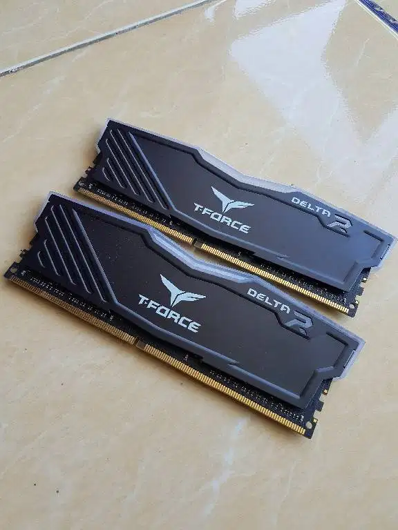 Ram DDR4 2x4gb 8GB Tforce Delta R RGB 2666Mhz
