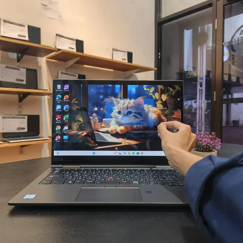 LAPTOP TOUCHSCREEN FLIP 360 DARI LENOVO THINKPAD X1 YOGA//CORE I5-8265