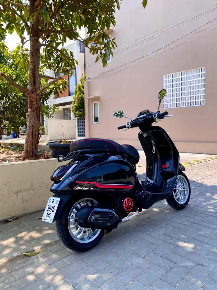 Vespa Sprint 150 3V Mewah Ganteng