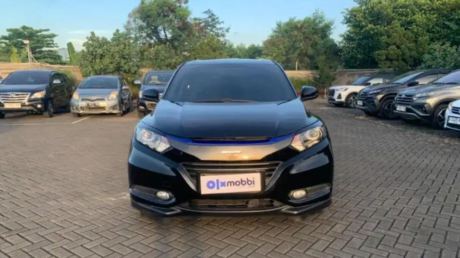 LOW DP - Honda HR-V 1.5 E Bensin-AT 2018
