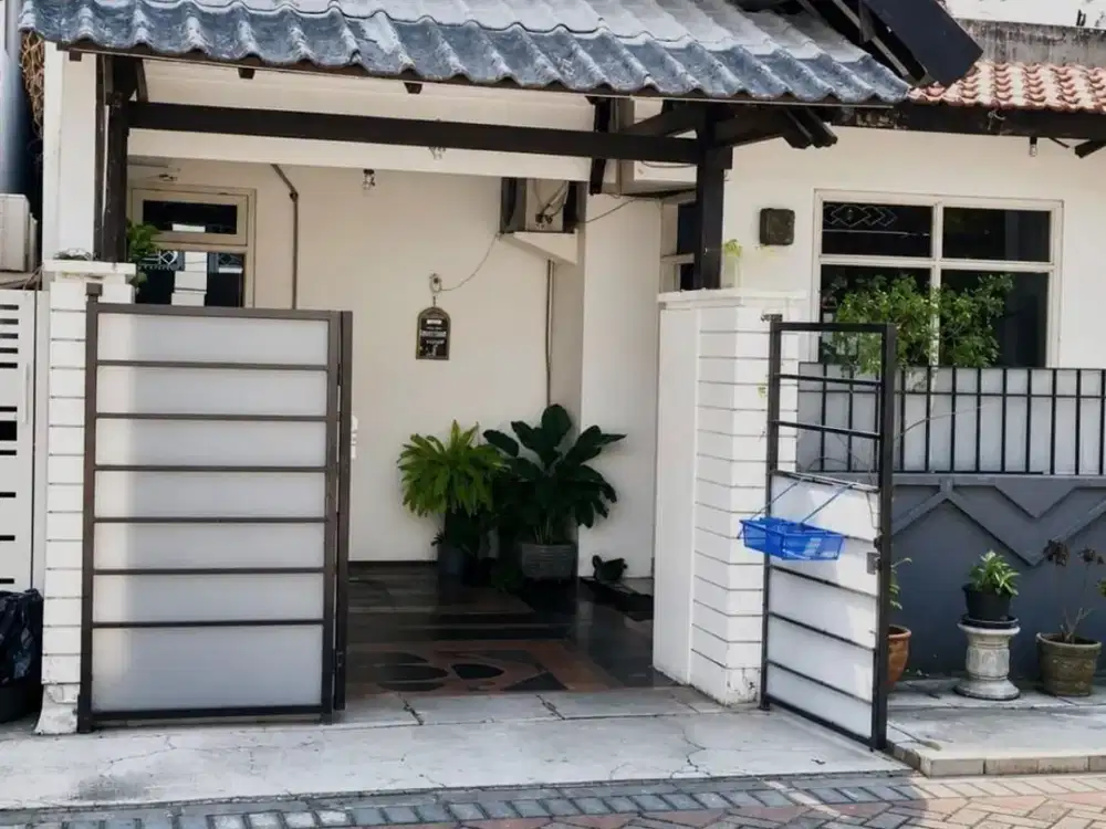 Rumah Dukuh Kupang Barat , Row Jalan 6 Meter