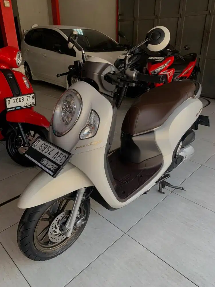 Honda Scoopy Prestige 2023 Putih Terawat