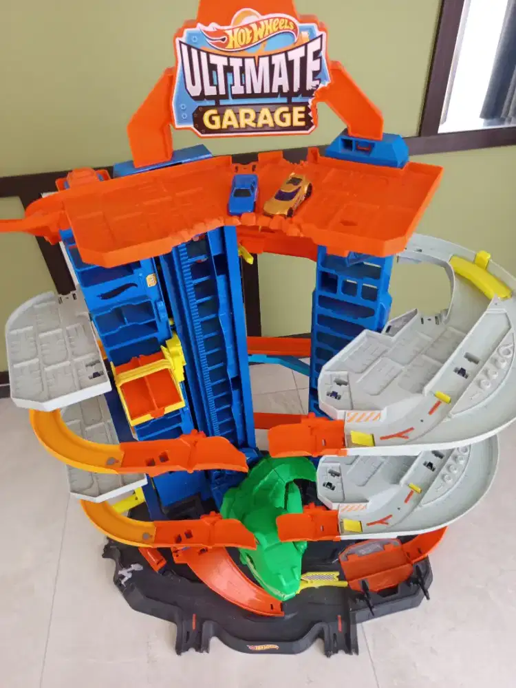 Mainan Hotwheels garage