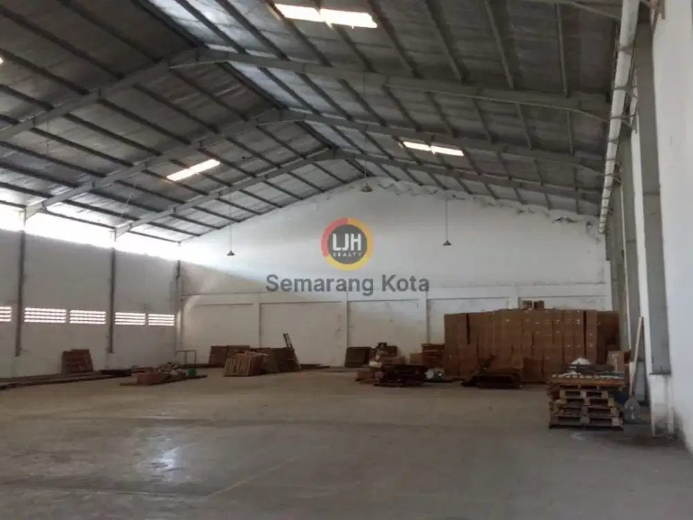 Gudang di Kawasan Industri Candi