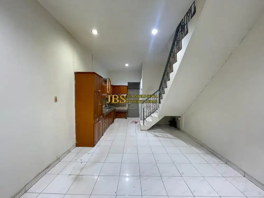 Disewakan Ruko 2,5 Tingkat di Jalan Pukat Banting II / Jalan Mestika - Medan