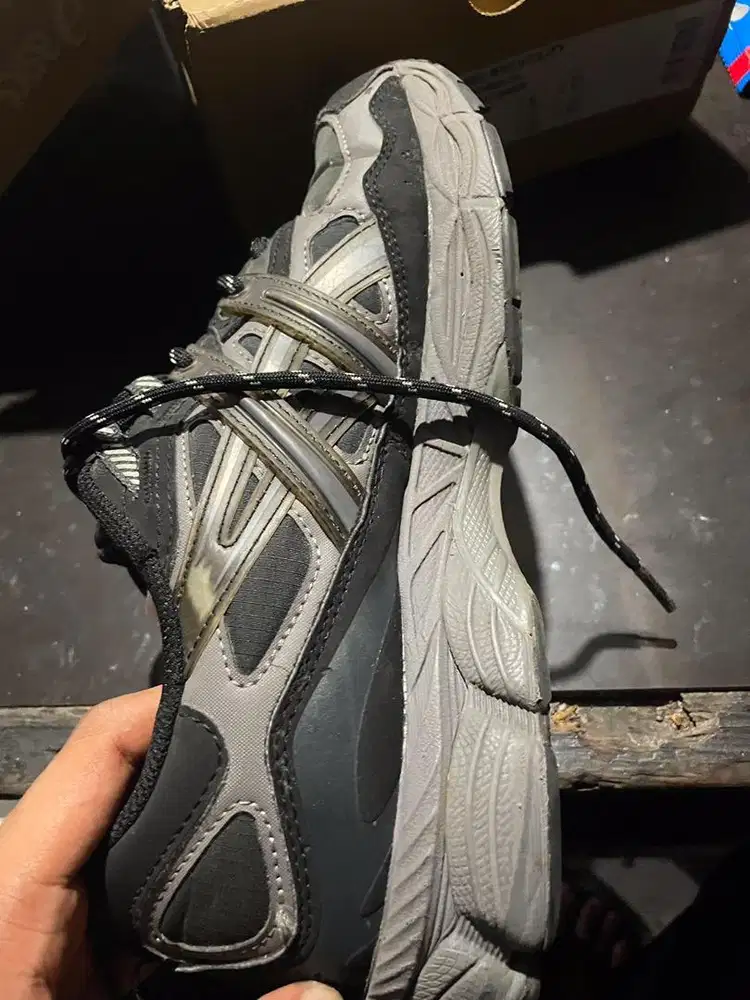 sepatu asics gel nyc utility black original eu 41.5